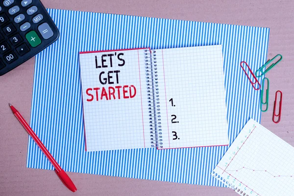 Znak tekstowy pokazujący "Let S Is Start". Koncepcyjne zdjęcie, aby zacząć robić lub pracować nad czymś, co zacząłeś Pasiasty karton notatnik karton biuro badania dostaw papier. — Zdjęcie stockowe