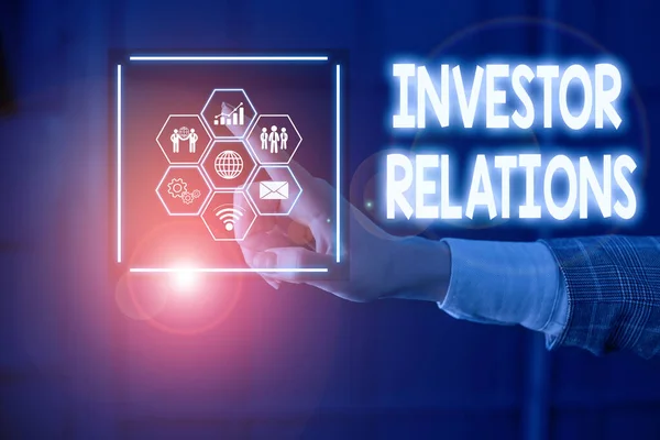 Skriftlig anteckning som visar Investor Relations. Affärsfoto visar upp analysansvar som integrerar finansiering Bild fotonätverk system med modern smart enhet. — Stockfoto