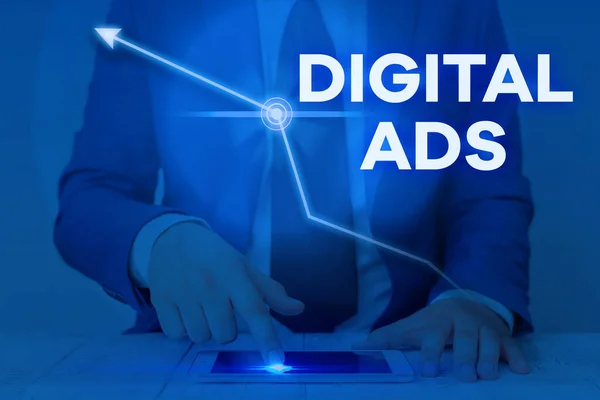 Κείμενο εγγραφής λέξεων Ψηφιακές διαφημίσεις. Επιχειρηματική ιδέα για τη χρήση του Διαδικτύου για την παροχή διαφημιστικών μηνυμάτων μάρκετινγκ. — Φωτογραφία Αρχείου