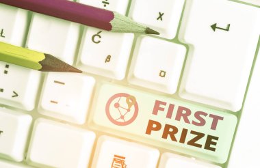 Birincilik ödülünü gösteren bir mesaj. Kavramsal fotoğraf genel kazanana en çok arzu edilen ya da büyük ödül.