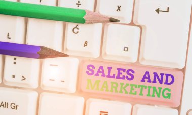 Kavramsal el satış ve pazarlama gösterilen yazma. İş fotoğraf metin promosyon satış dağıtım mal veya hizmet.