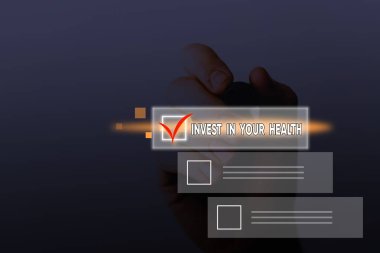 Word metin Invest sağlığınızda yazma. İş kavramı için yaşamak sağlıklı yaşam için sağlıklı bir yaşam tarzı kaliteli gıda.