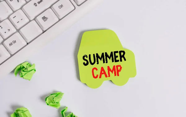 Handwriting text writing Summer Camp. Concept meaning supervised program for children conducted during the summer Green note paper in the shape of the car. Copy space on the green note paper. — Stock Photo, Image