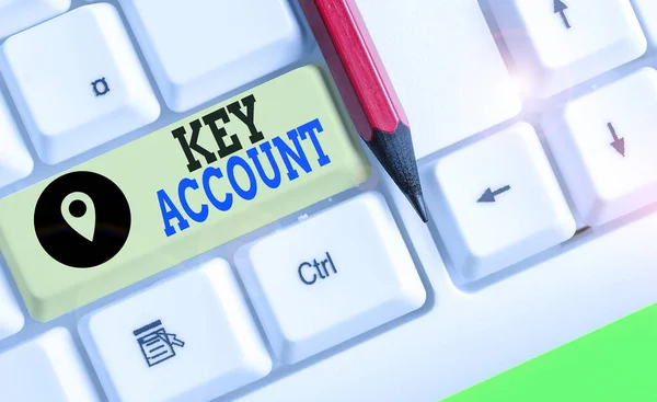 Írócetli a Key Account-ról. Üzleti fotó, amely bemutatja az egyéni megközelítés az értékesítés mutatja ügyfeleiknek. — Stock Fotó