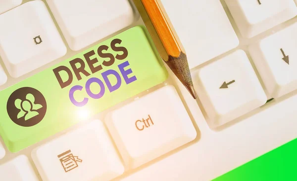 Tulisan Word Dress Code. Konsep bisnis untuk cara berpakaian yang diterima untuk acara atau kelompok tertentu . — Stok Foto