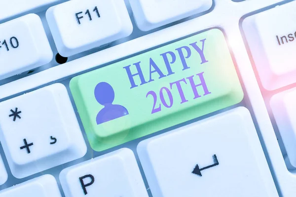 Skriver lapp som visar Happy 20th. Affärsfoto visar upp ett glädjefyllt tillfälle för speciella evenemang för att markera 20 år. — Stockfoto