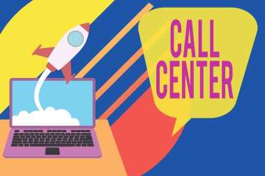 Mesaj yazma, çağrı merkezi. Çok sayıda telefon görüşmesinin yapıldığı bir ofis için iş konsepti başarılı bir roket fırlatma ve dizüstü bilgisayar geçmişi. Başlangıç büyüyor.