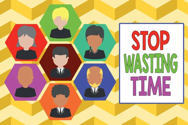 ［Stop Wasting Time］を示す書き込みノート。組織管理スケジュールを紹介するビジネス写真が開始画像フレームCEOとスタッフ組織の従業員構造. — ストック写真