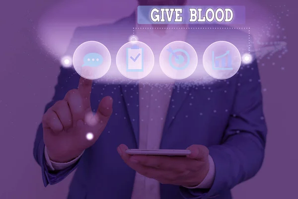 血を与えることを示すテキスト記号。自発的に輸血用の血液が描かれ使用されている写真を示す概念. — ストック写真