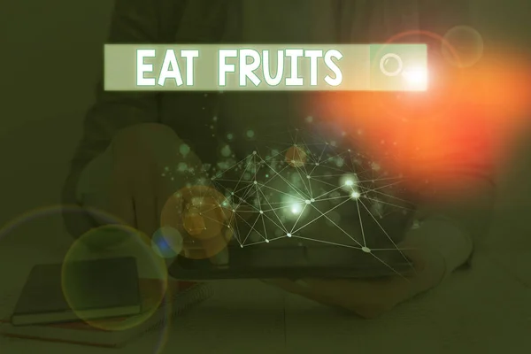 Ordskrivning text Ät Frukter. Affärsidé för konsumtion någon produkt av växttillväxt användbar för huanalysiss eller djur. — Stockfoto