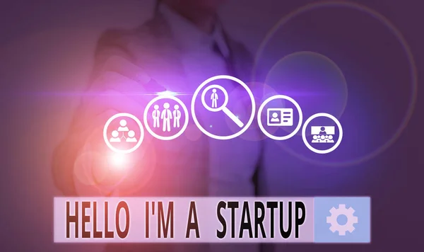 Signo de texto que muestra Hello I M A Startup. Foto conceptual Empresario que comienza el negocio Presentando un nuevo proyecto . —  Fotos de Stock