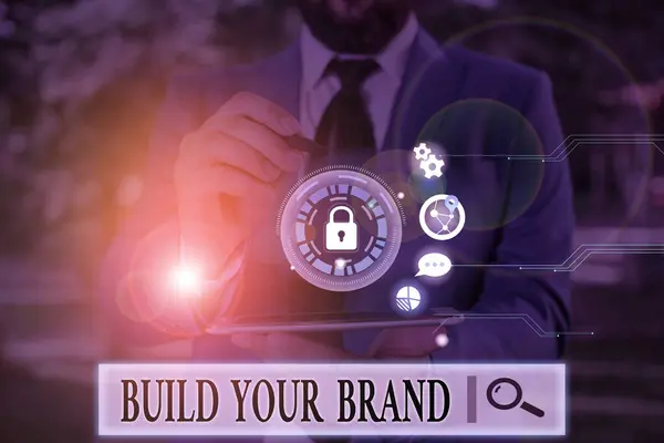 문자가 당신의 브랜드를 만듭니다. 개념적 의미는 상업적 정체 성 마케팅 광고를 만드는 것을 의미 한다. — 스톡 사진