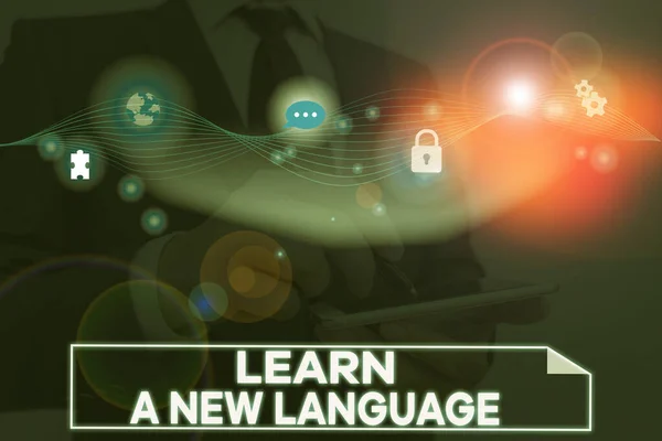 Conceptuele hand schrijven weergegeven: Learn A New Language. Zakelijke foto tekst studie woorden dan de moeder moedertaal. — Stockfoto