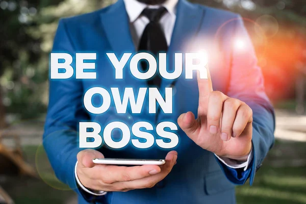 Konceptuell handstil som visar Be Your Own Boss. Företagsfoto visa upp Entreprenörskap Starta företag Oberoende Egenföretagare Affärsman med pekfingret framför sig. — Stockfoto