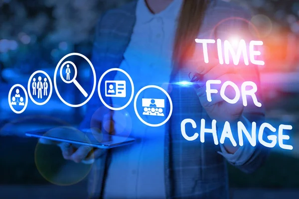 Konceptuell handstil som visar Time For Change. Företagsfoto visa upp Ändra ögonblick Evolution Ny början Chans att växa. — Stockfoto