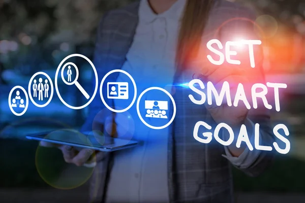 Conceptueel handschrift met Set Smart Goals. Zakelijke foto showcasing Vaststellen haalbare doelstellingen Maak goede business plannen. — Stockfoto