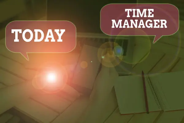 Escrevendo nota mostrando Time Manager. Foto de negócios mostrando processo de planejamento e exercício do controle consciente do tempo . — Fotografia de Stock
