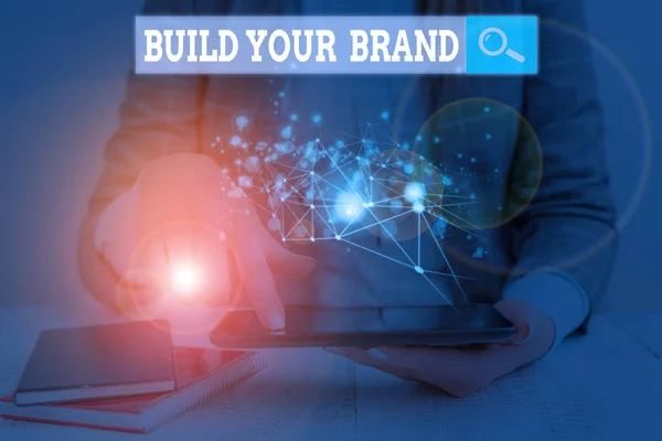 필체쓰기 가 당신의 브랜드를 만듭니다. 개념적 의미는 상업적 정체 성 마케팅 광고를 만드는 것을 의미 한다. — 스톡 사진