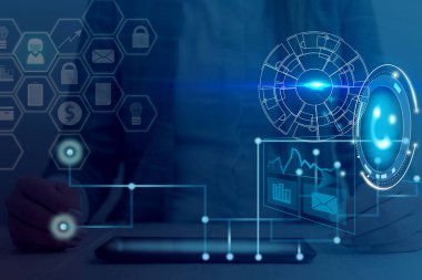 Modern teknoloji akıllı aygıtında ağ sisteminin fotoğrafı. Şematik ağ haberleşme bilgisinin resimli resim simgesi