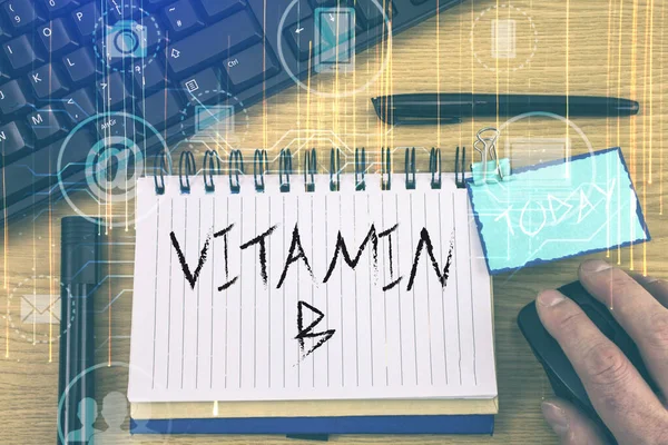 Handskrift text Vitamin B. koncept vilket näringsämne som hjälper till att hålla kroppen nerv och blod celler friska. — Stockfoto