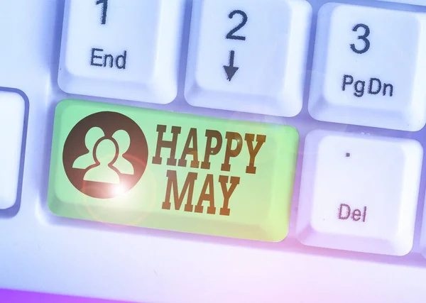 Escrita de mão conceitual mostrando Happy May. Texto da foto de negócios Feliz mês novo Melhores desejos Fresh Start Celebrating Holiday . — Fotografia de Stock