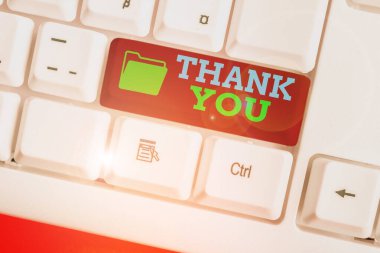 Kelime yazma metni. Teşekkürler. İyi bir şeyi tekrar oynatma ya da memnun edici bir şekilde selamlama konsepti.