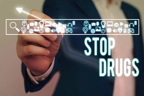 Segnale che mostra Stop Droga. Le foto concettuali pongono fine alla dipendenza da sostanze come l'eroina o la cocaina . — Foto Stock