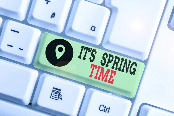 Εννοιολογική γραφή με το χέρι που δείχνει το S Spring Time. Business photo text Season After Winter Blosoming of Flowers Μετασχηματισμός. — Φωτογραφία Αρχείου