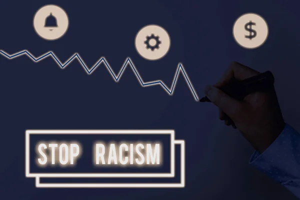 Píšu dopis ukazující Stop rasismu. Obchodní foto ukazuje konec nepřátelství namířeného proti někomu jiného rasy. — Stock fotografie