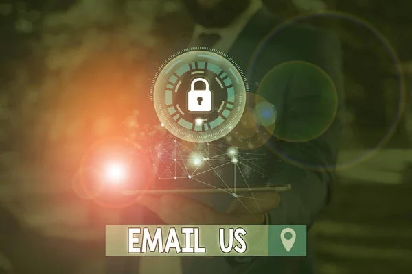 Escribir nota mostrando Email Us. Muestra de fotos de negocios Enviar un mensaje comercial a un grupo de usuarios de correo electrónico . — Foto de Stock