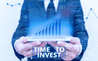 İçin zaman yatırım gösterilen metin işareti. Kavramsal fotoğraf sermaye diğer mal üretebilen oluşturulması.