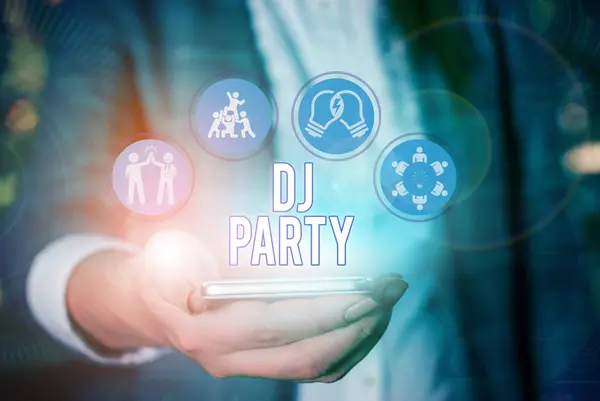 Konceptualny rękopis pokazujący DJ Party. Biznes zdjęcie tekst pokazujący, kto wprowadza i odtwarza nagraną muzykę popularną w radiu. — Zdjęcie stockowe