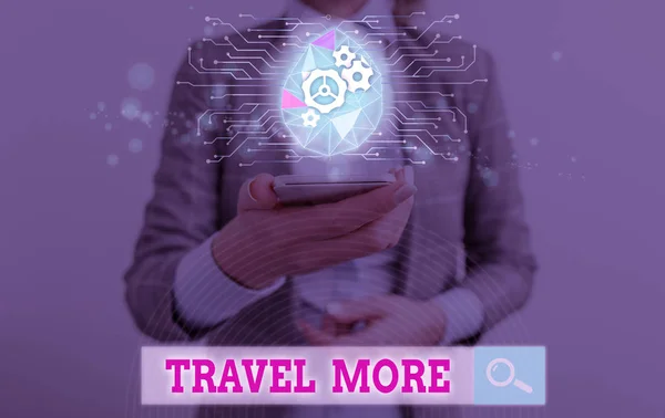 Tekstbord met Travel More erop. Conceptuele foto Om een reis te maken vaak vooral op lange afstand reis. — Stockfoto