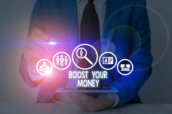 Schrijfbriefje met Boost Your Money. Zakelijke foto showcasing verhogen uw bank te besparen met behulp van effectieve methoden. — Stockfoto