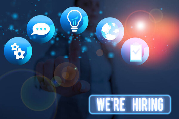 Концептуальный почерк, показывающий We Re Hiring. Деловое фото, демонстрирующее недавно, что вы нанимаете кого-то или платите кому-то за определенную работу
.