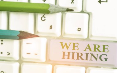 Çoğu işe gösterilen Not yazma. İşgücü istedim yeni Kiralık çalışan Vacancy işe İK vitrine iş fotoğraf.