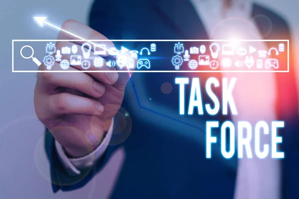 Signo de texto que muestra Task Force. Foto conceptual un grupo de mostrar que se reúnen para hacer un trabajo en particular . — Foto de Stock