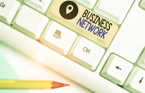 显示Business Network的文字签名。使公司得以合作的公司间合作. — 图库照片