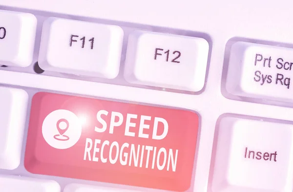 Texte d'écriture Word Speed Recognition. Concept d'entreprise pour la technologie utilisée pour détecter et reconnaître sur excès de vitesse voiture . — Photo