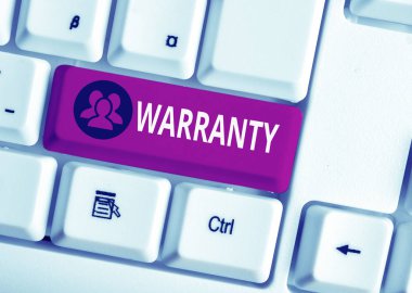 El yazısı metin Garantisi. Kavramı onarım ve ürünün bakım ücretsiz hizmet beyaz arka plan anahtar kopyalama alanı üzerinde boş not kağıdı ile Beyaz pc klavye sattı.