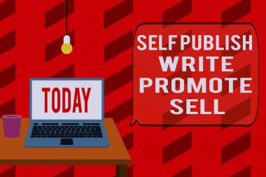 Self Publish Write Promote Sell'i gösteren not yazma. Ahşap masaüstü ampul düşen cam üzerinde yatan Açık dizüstü Bilgisayar Pazarlama Tanıtım Ön görünüm yazma Otomatik promosyon vitrine.