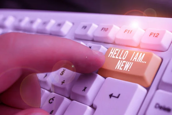 Текст для написания слов Hello I Am New. Бизнес-концепция для использования в качестве приветствия или для начала телефонного разговора . — стоковое фото