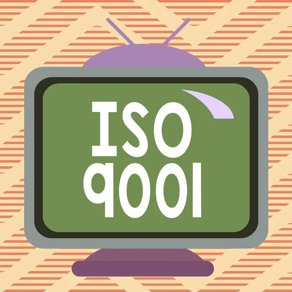 Handschrift Textschreiben ISO 9001. Konzept bedeutet entworfen Hilfe Organisationen, um sicherzustellen, erfüllen die Bedürfnisse der Kunden quadratischen Rechteck alte mehrfarbige Malerei Fernsehen Bild Holz-Design. — Stockfoto