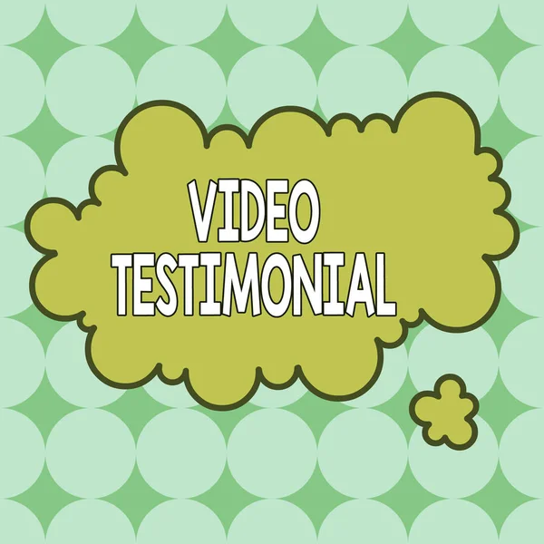 Szöveg jel mutatja Video Testimonial. Koncepcionális fotó nyilatkozat arról, hogy milyen előnyökhöz jutott a videó Aszimmetrikus egyenetlen alakú formátum minta objektum vázlat többszínű design. — Stock Fotó