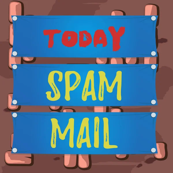Słowo pisanie tekstu Spam Mail. Business concept for Intrusive advertising Niewłaściwe wiadomości wysyłane w Internecie Drewniany panel dołączony paznokieć kolorowe tło prostokąt drewno deska. — Zdjęcie stockowe