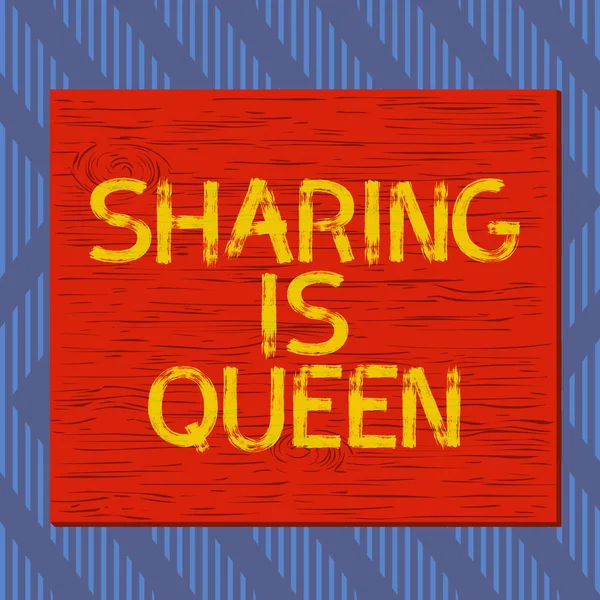 Текстовий знак, що показує спільне використання, - це "Queen". Концептуальна фотографія, що дає іншу інформацію або належить це велика якість Квадратний прямокутник нереальна мультяшна деревина, дерев'яна прибита на кольоровій стіні . — стокове фото