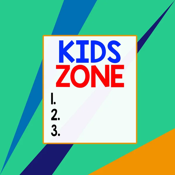 Konceptualny rękopis pokazujący Kids Zone. Biznes zdjęcie tekst Obszar lub region zaprojektowany, aby umożliwić dzieciom bawić się i cieszyć kwadratowy prostokątny ładunek arkusza papieru z pełnym wzorem tematu. — Zdjęcie stockowe