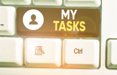 Görevlerimi yazan el yazısı metinleri. Kavram derken, belirli bir süre içinde tamamlanması gereken görevlendirilmiş bir iş parçasını kastediyorum..