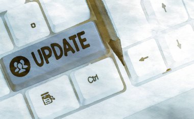 El yazısı güncellemesi. Beyaz arkaplan anahtar boşluğunun üzerindeki boş not kağıdıyla beyaz pc klavye tarihine kadar düzeltmeler yaparak ya da yeni bilgi ekleyerek anlamı kavra.