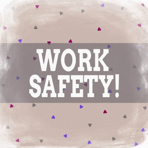 Nota escrita que muestra la seguridad en el trabajo. Políticas y procedimientos para garantizar la salud de los empleados Confetti en forma de triángulo o tono amarillo disperso de vidrio roto . —  Fotos de Stock